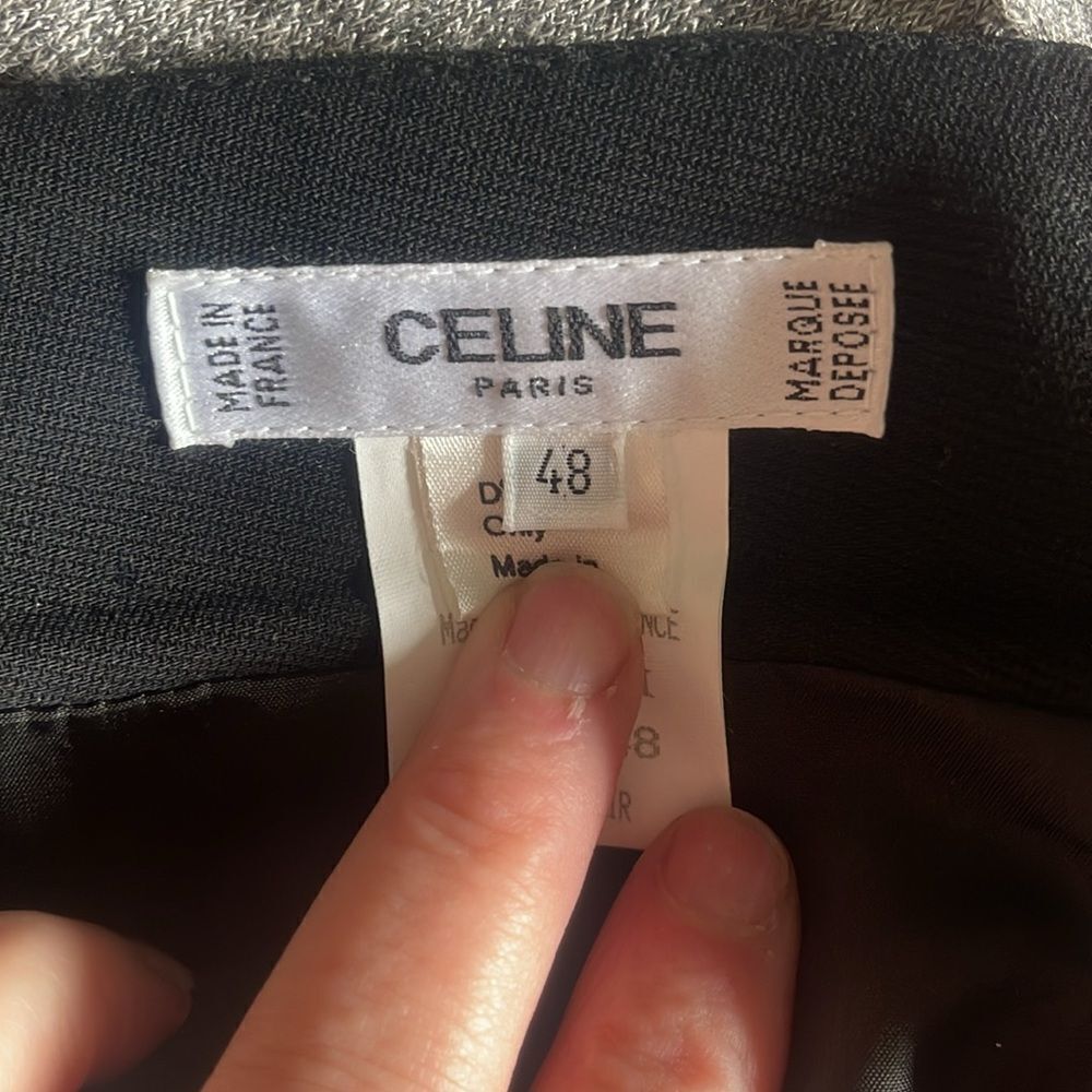 Beautiful Celine black skirt from France.  Gorgeous details in back with pleats. - Picture 6 of 7